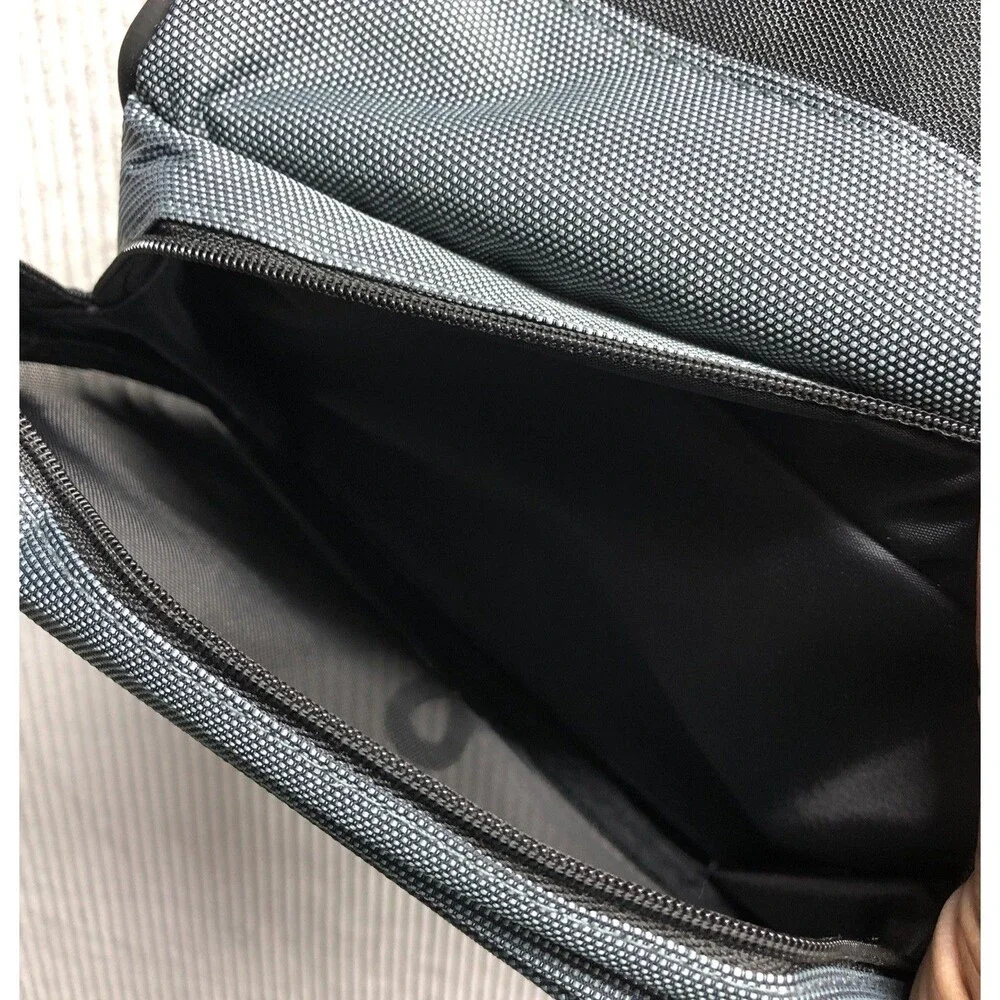 Bvlgari Parfums Folding Travel Cosmetic Bag Gray Black 2 Organization Pockets